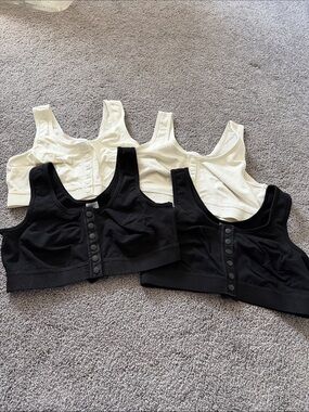 Women’s front snap bras